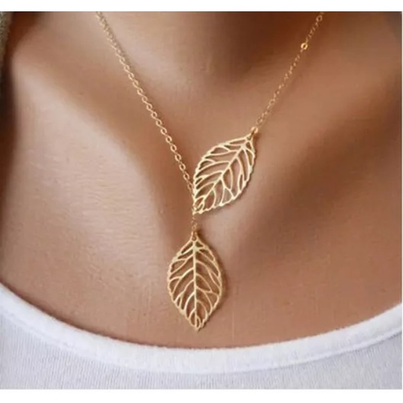 Jewelry - 🎉5/$25🎉 Double Leaf Gold Statement Bib Necklace